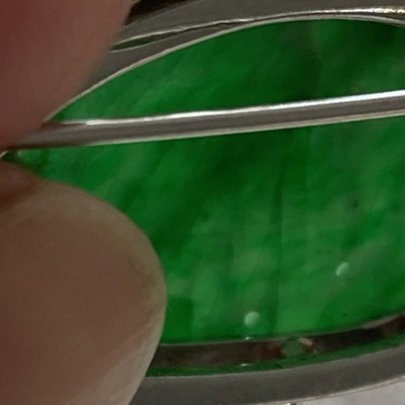 Vintage brooch & earrings in white gold, jade & diamonds - Picture 8 of 8